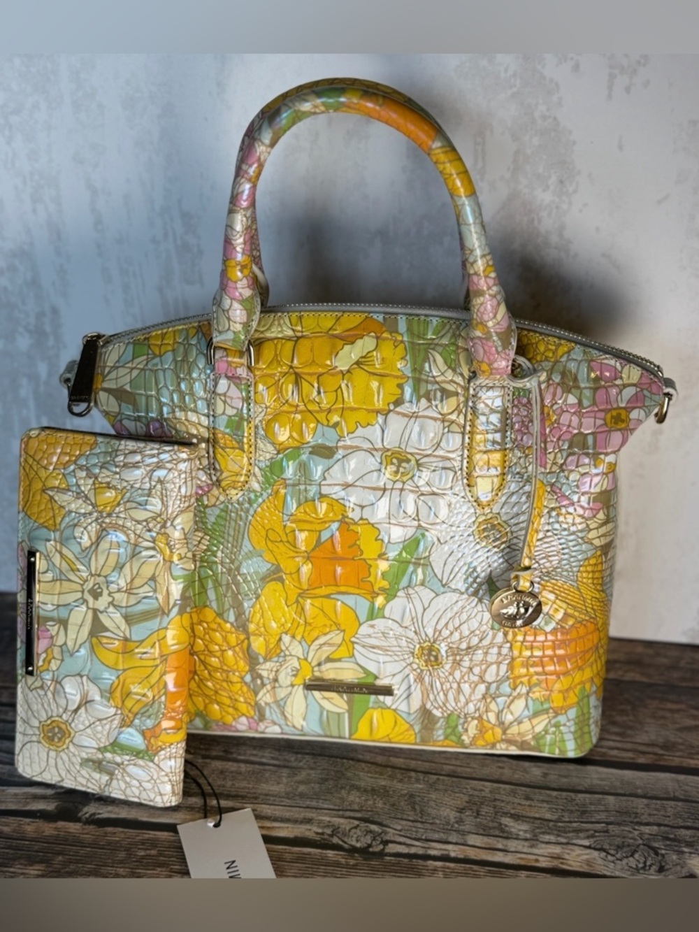 FIRM $ SET BRAHMIN DAFFODIL MEDIUM DUXBURY & WALLET NWT LIMITED EDITION - Picture 15 of 15